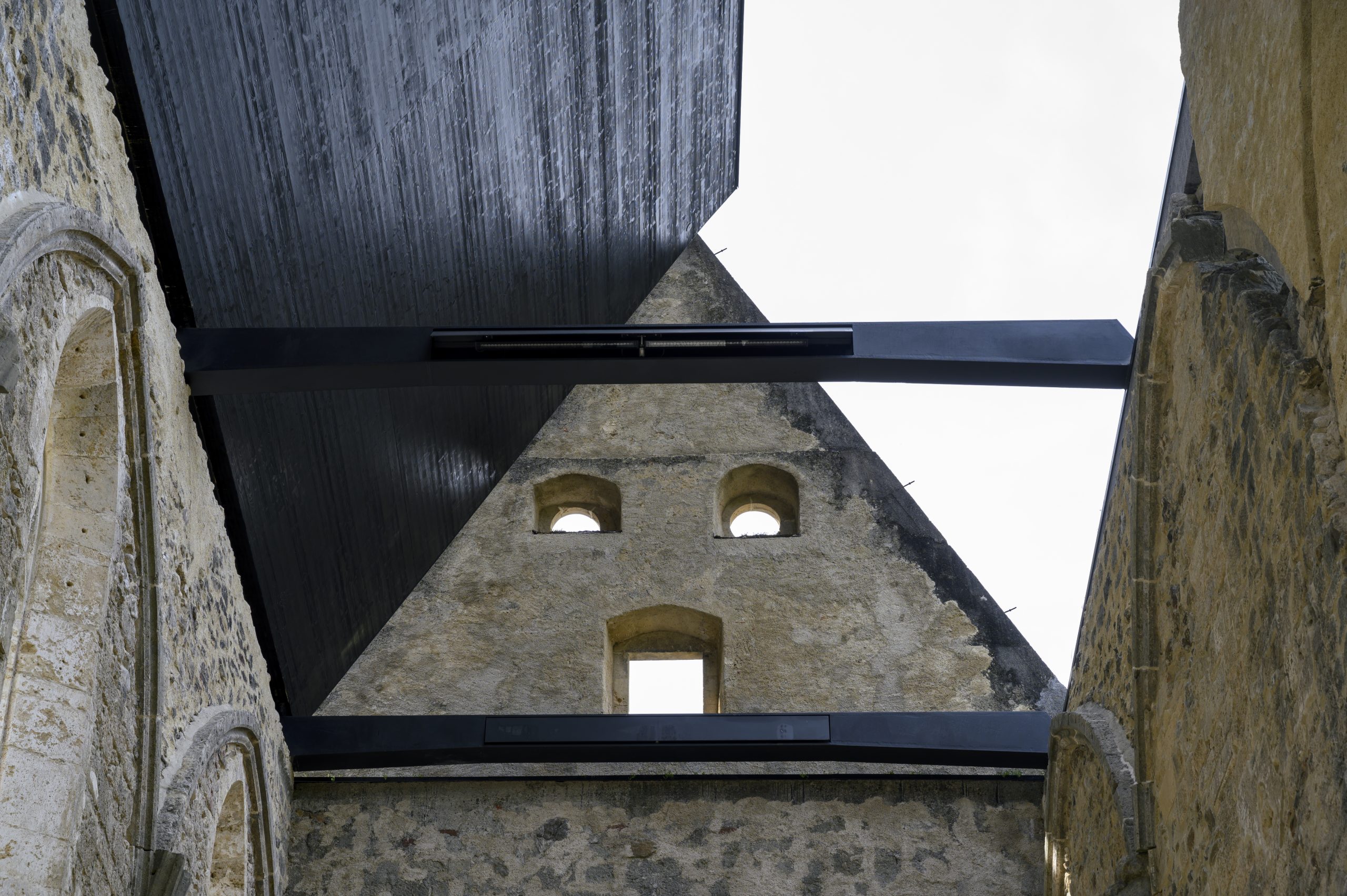 Žiče Carthusiast Church, movable roof